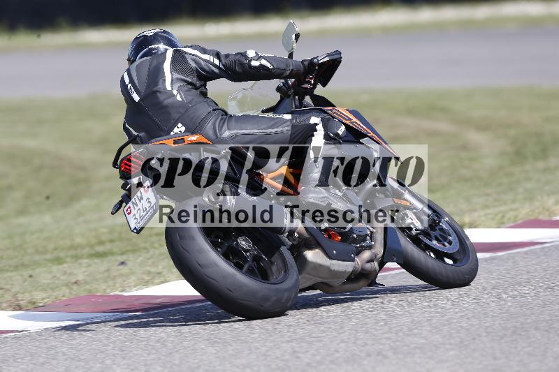 /Archiv-2025/49 26.08.2025 Cornu Master School ADR/gruen-vert/26